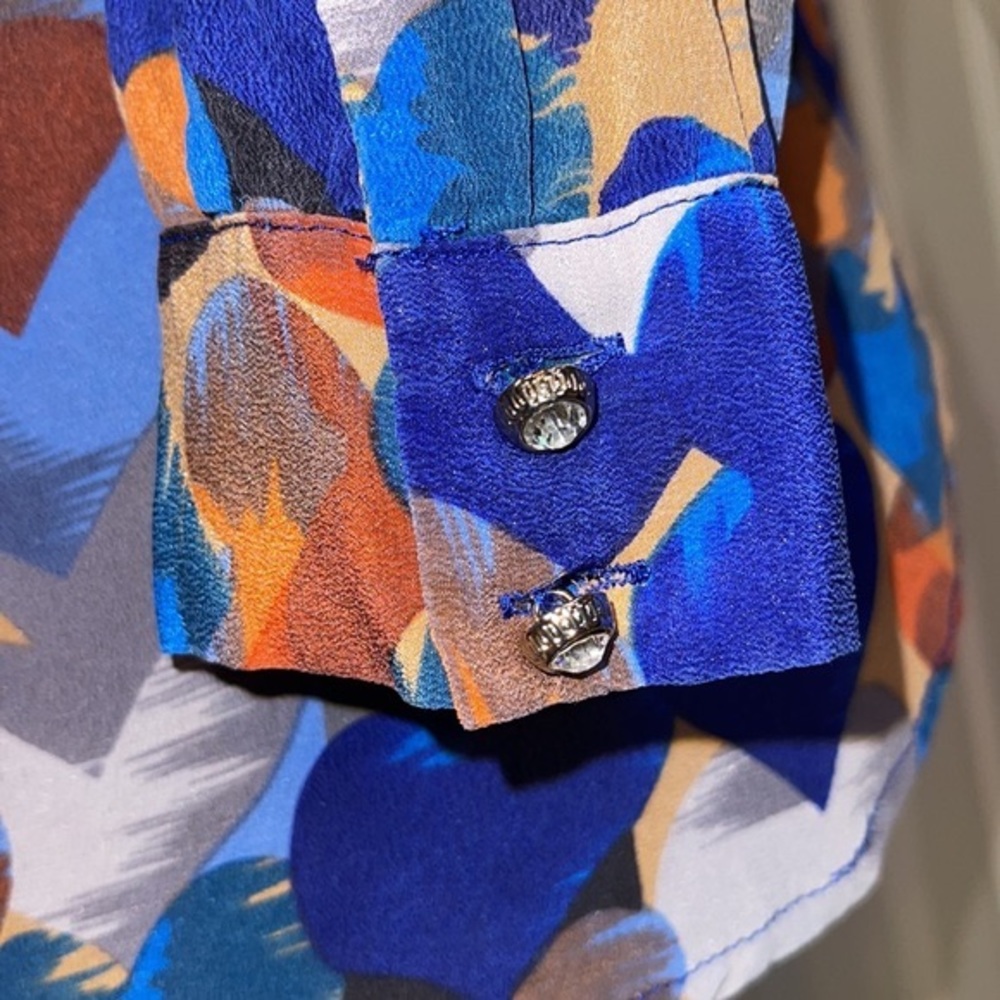 Silk Abstract Heart Print Blouse - Picture 8 of 14